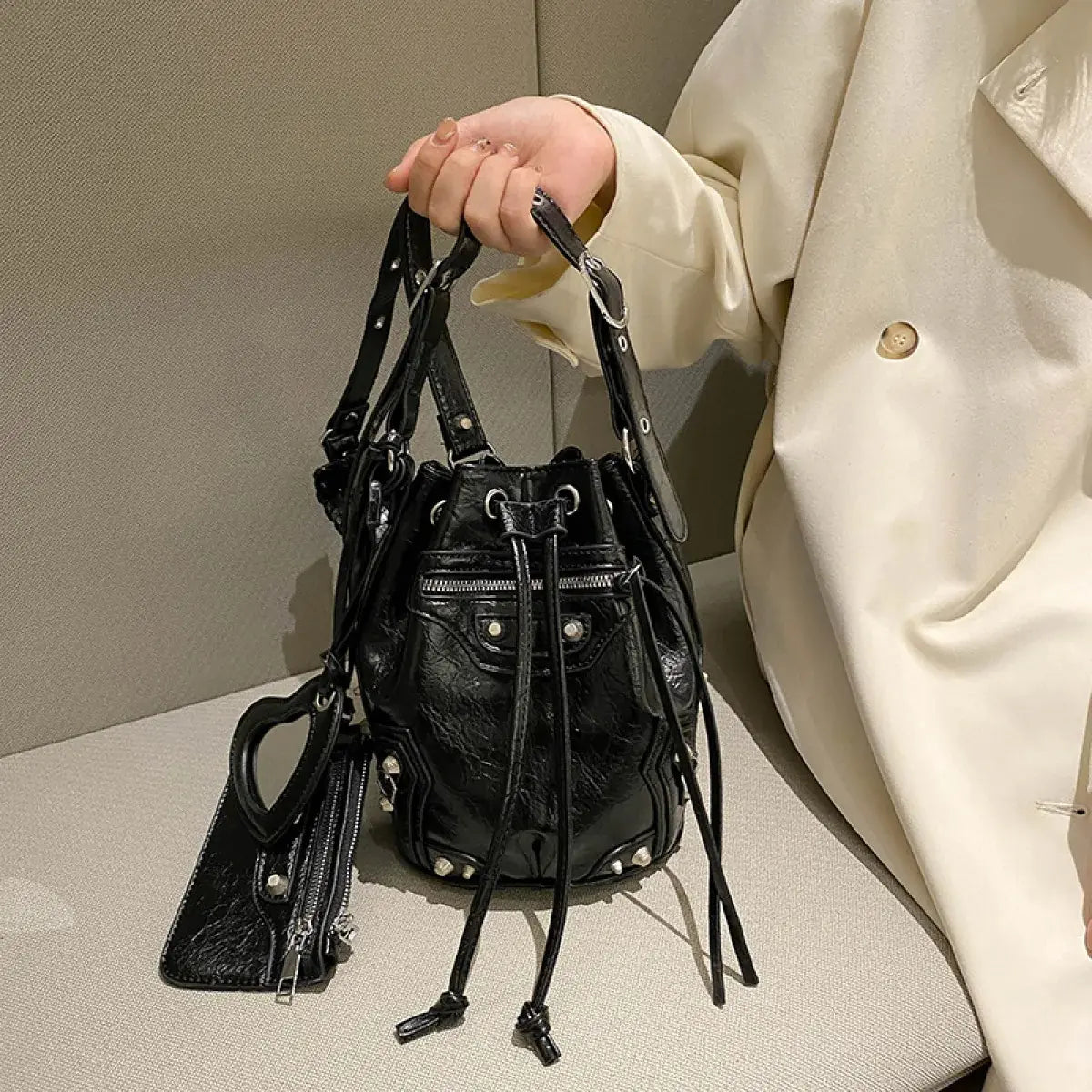 Women's Trendy Rivet Messenger Bag