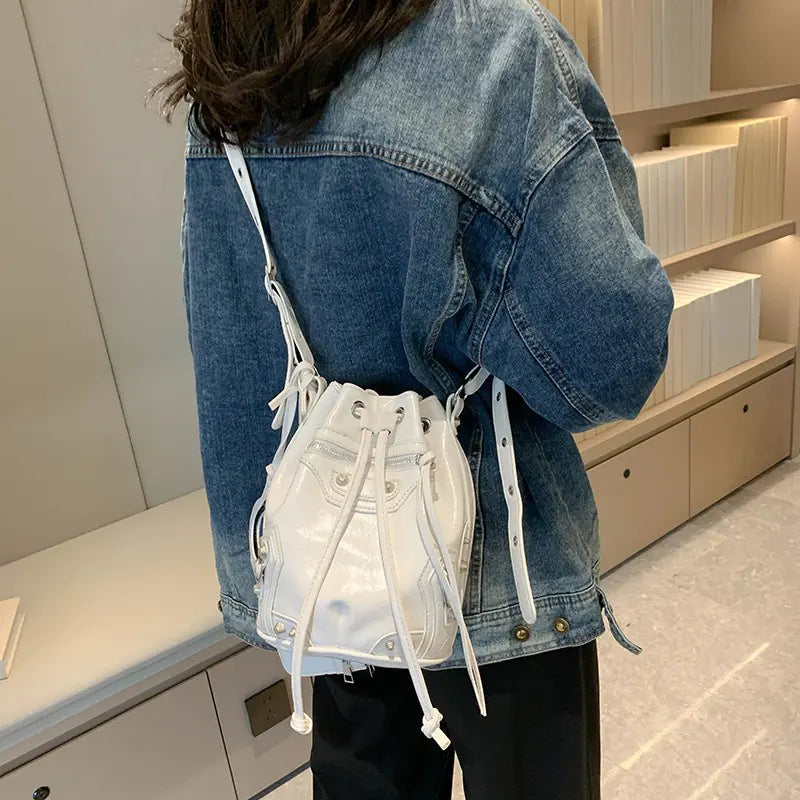 Women's Trendy Rivet Messenger Bag